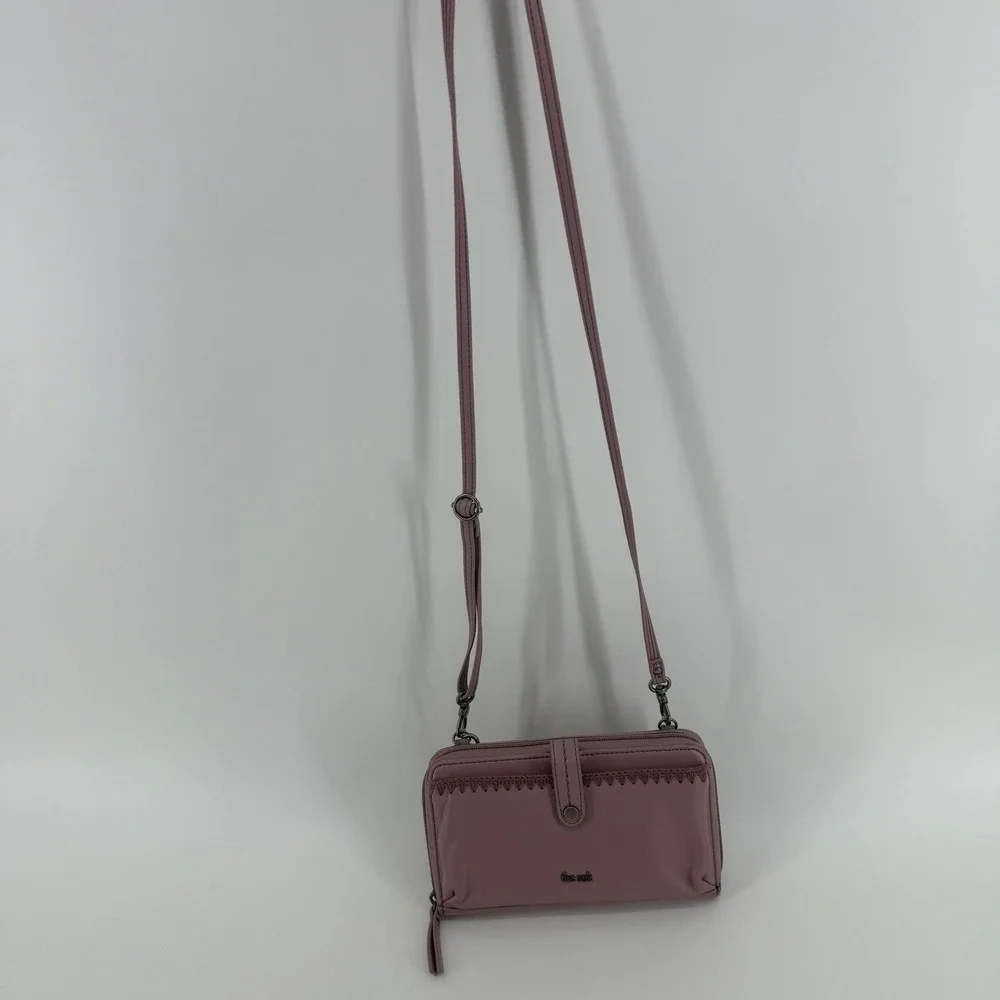 The Sak Iris Smartphone Wallet Rosewood Leather Crossbody Bag Wristlet Clutch